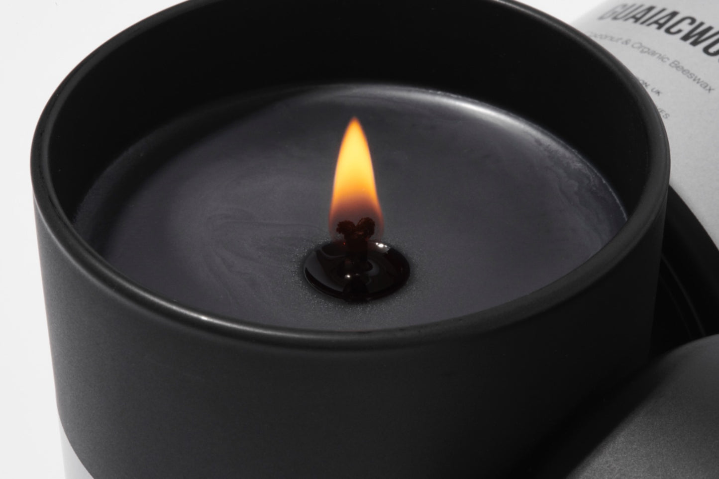 Guaiacwood Black - Organic Scented Candle